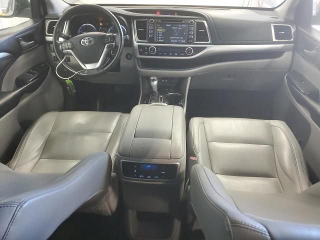 2019 Toyota Highlander SE