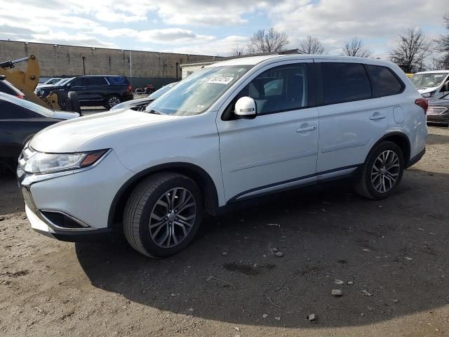 2016 Mitsubishi Outlander SE