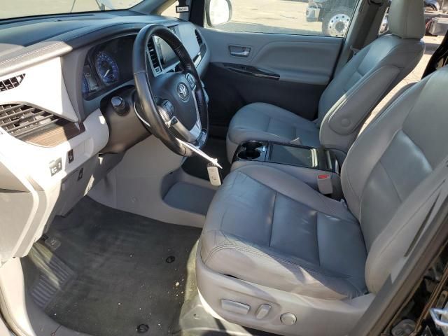 2016 Toyota Sienna XLE