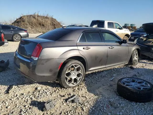 2018 Chrysler 300 Touring