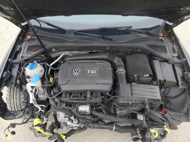 2017 Volkswagen Passat SE