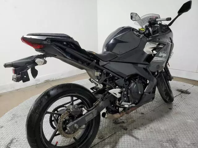 2022 Kawasaki EX400