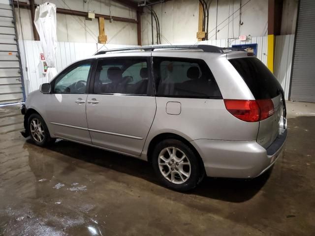 2004 Toyota Sienna XLE