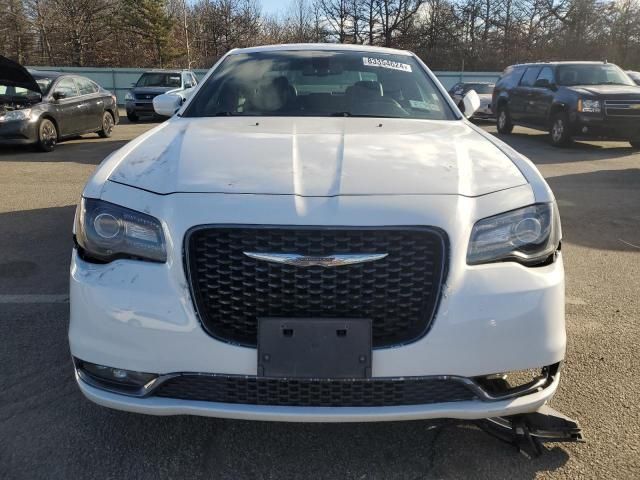 2019 Chrysler 300 S