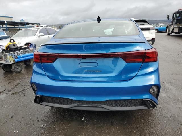 2023 KIA Forte GT Line