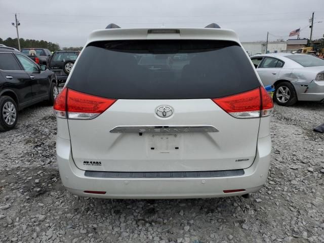 2011 Toyota Sienna XLE