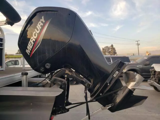 2022 Suntracker Boat With Trailer