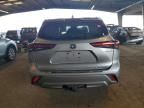 2022 Toyota Highlander Hybrid Platinum