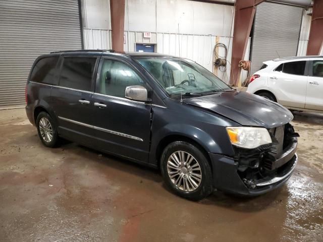 2013 Chrysler Town & Country Touring L