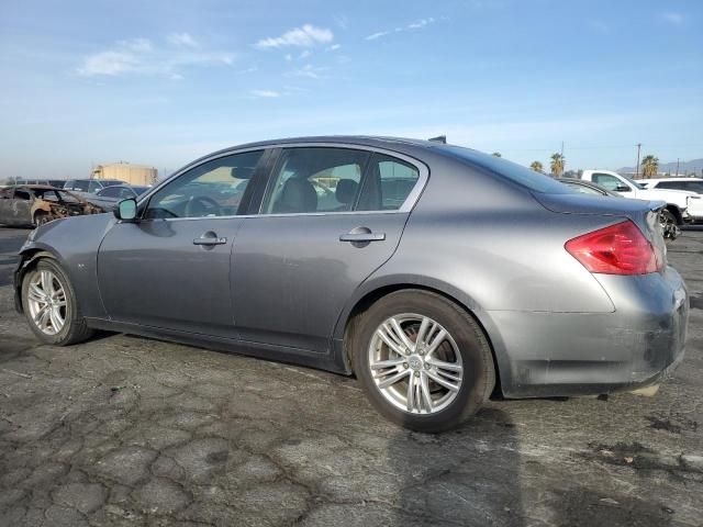 2015 Infiniti Q40