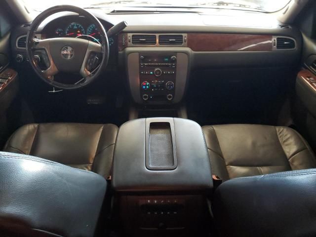 2011 GMC Yukon XL K1500 SLE