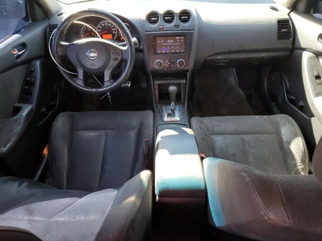 2010 Nissan Altima Base