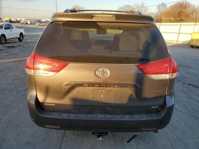 2014 Toyota Sienna XLE