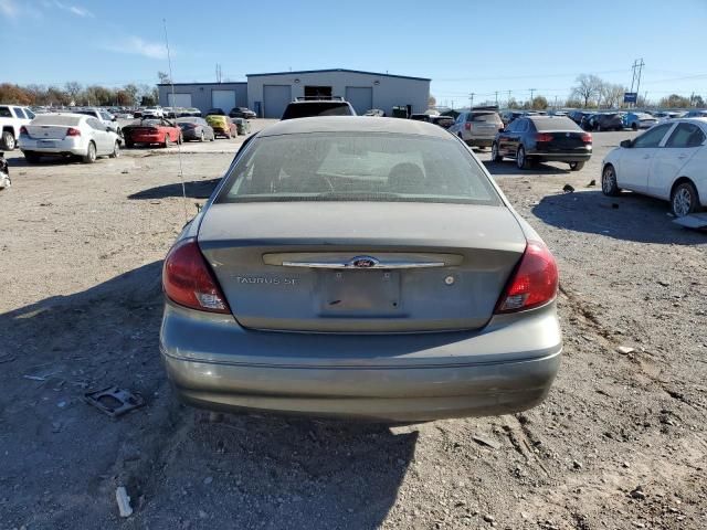 2003 Ford Taurus SE