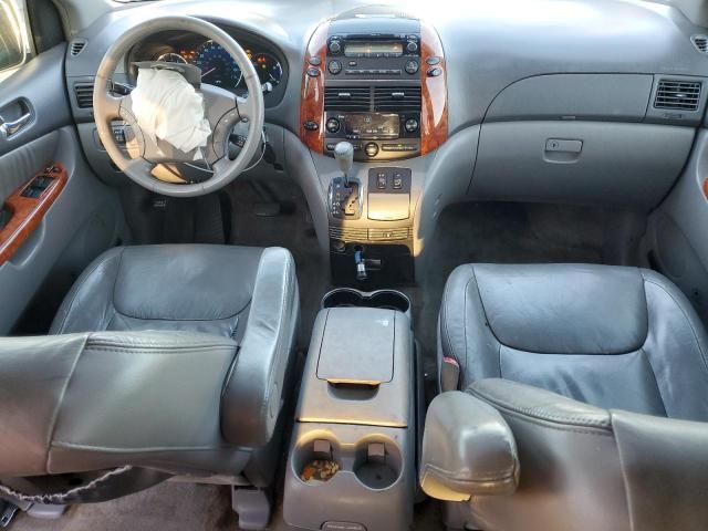 2009 Toyota Sienna XLE