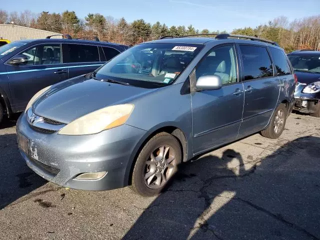 2006 Toyota Sienna XLE