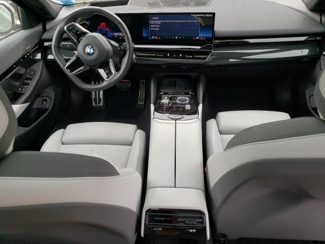 2024 BMW 530 XI