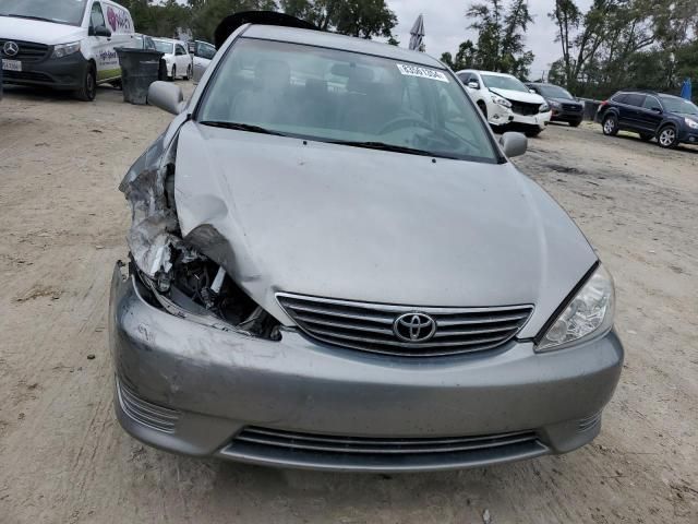 2005 Toyota Camry LE