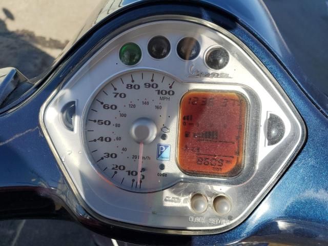 2007 Vespa GTS 250