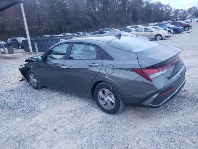 2024 Hyundai Elantra SE