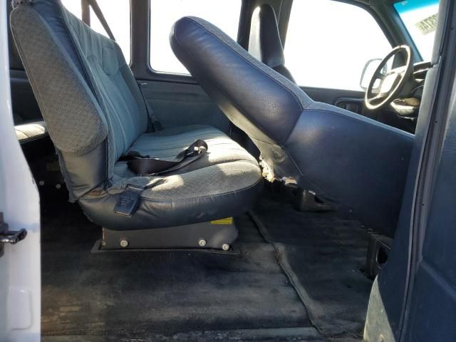 2000 Chevrolet Express G3500