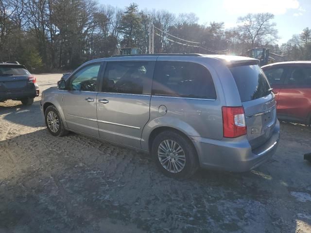 2016 Chrysler Town & Country Touring L