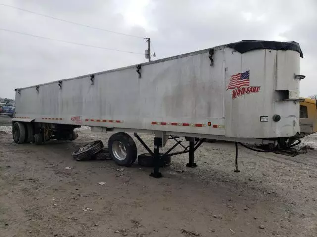 2010 Vantage END Dump