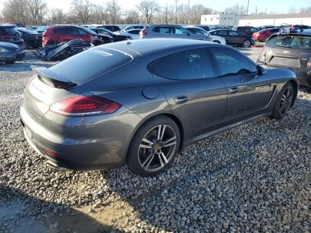 2015 Porsche Panamera 2