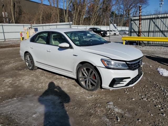 2017 Volkswagen Passat R-Line