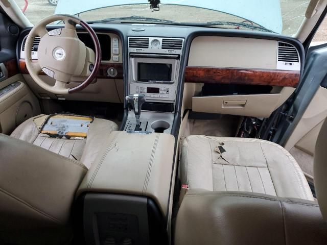 2005 Lincoln Navigator