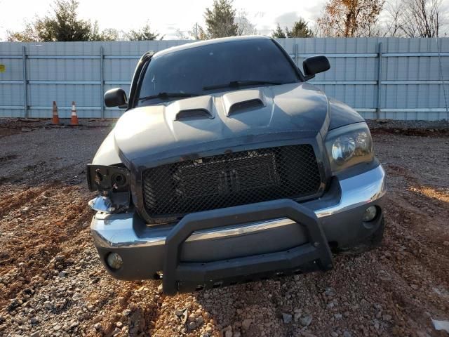 2005 Dodge Dakota Quad SLT