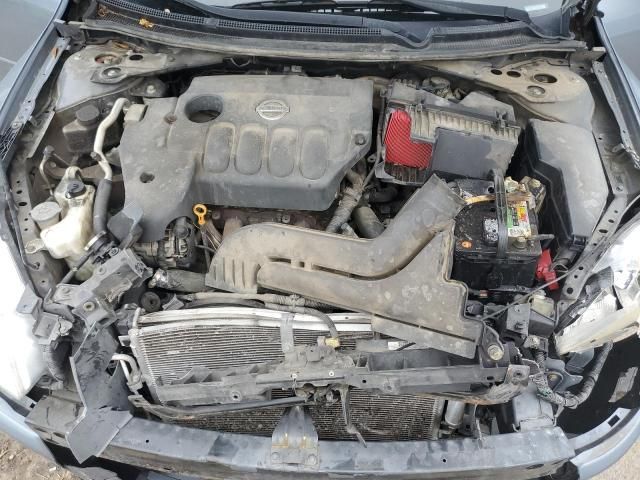 2010 Nissan Altima Base