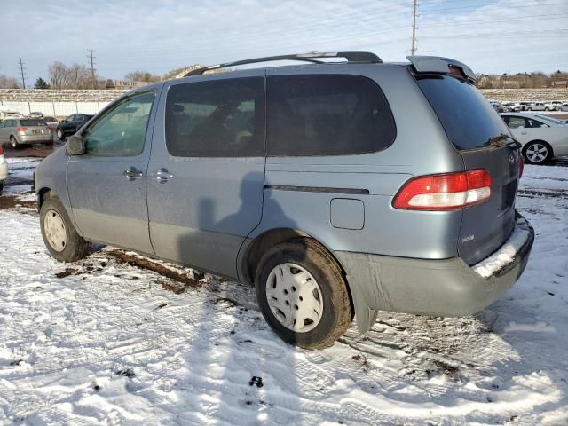 2002 Toyota Sienna CE