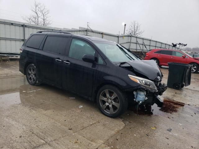 2017 Toyota Sienna SE