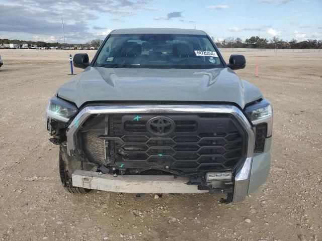 2022 Toyota Tundra Crewmax SR