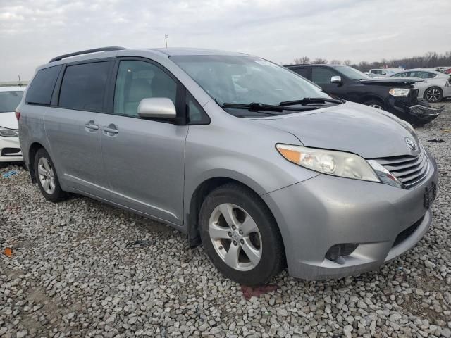 2017 Toyota Sienna LE