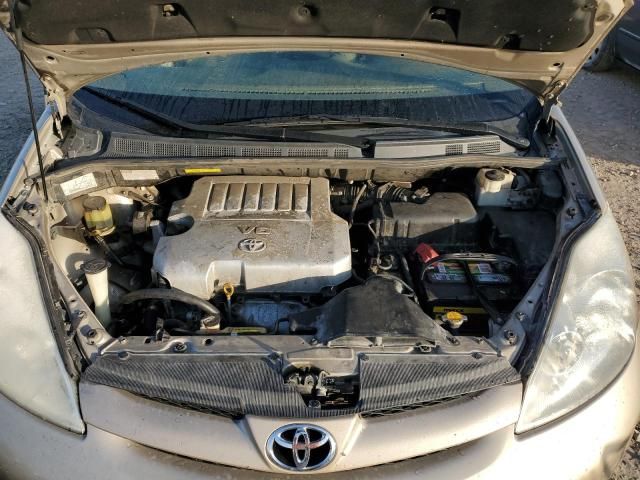 2009 Toyota Sienna CE