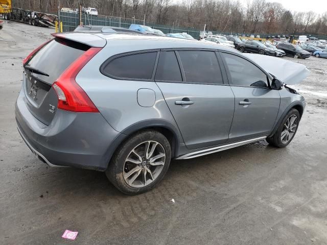 2017 Volvo V60 Cross Country Premier