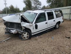 Carros salvage sin ofertas aún a la venta en subasta: 1998 Chevrolet Suburban C1500