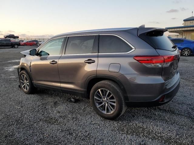 2019 Toyota Highlander SE