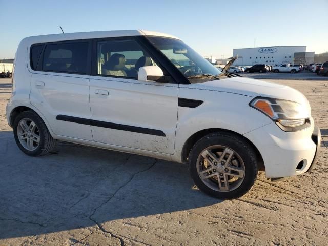 2010 KIA Soul +