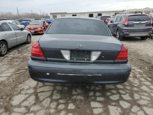 2004 Ford Crown Victoria LX