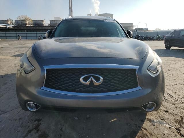 2017 Infiniti QX70