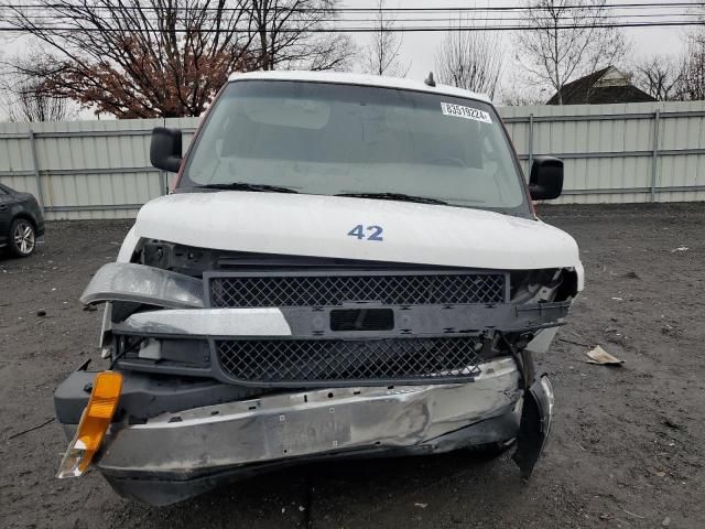 2020 Chevrolet Express G2500