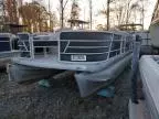 2019 Sweetwater Pontoon