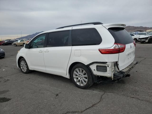 2016 Toyota Sienna LE