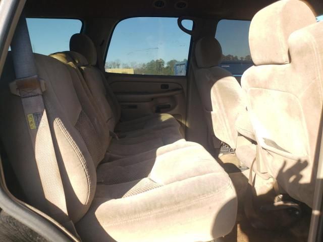 2004 Chevrolet Tahoe C1500