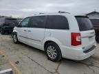 2016 Chrysler Town & Country Limited Platinum