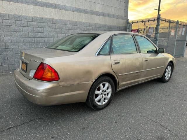 2000 Toyota Avalon XL