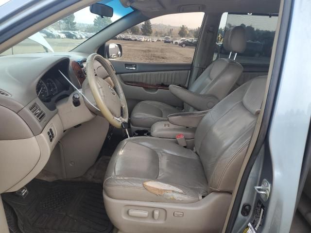 2005 Toyota Sienna XLE